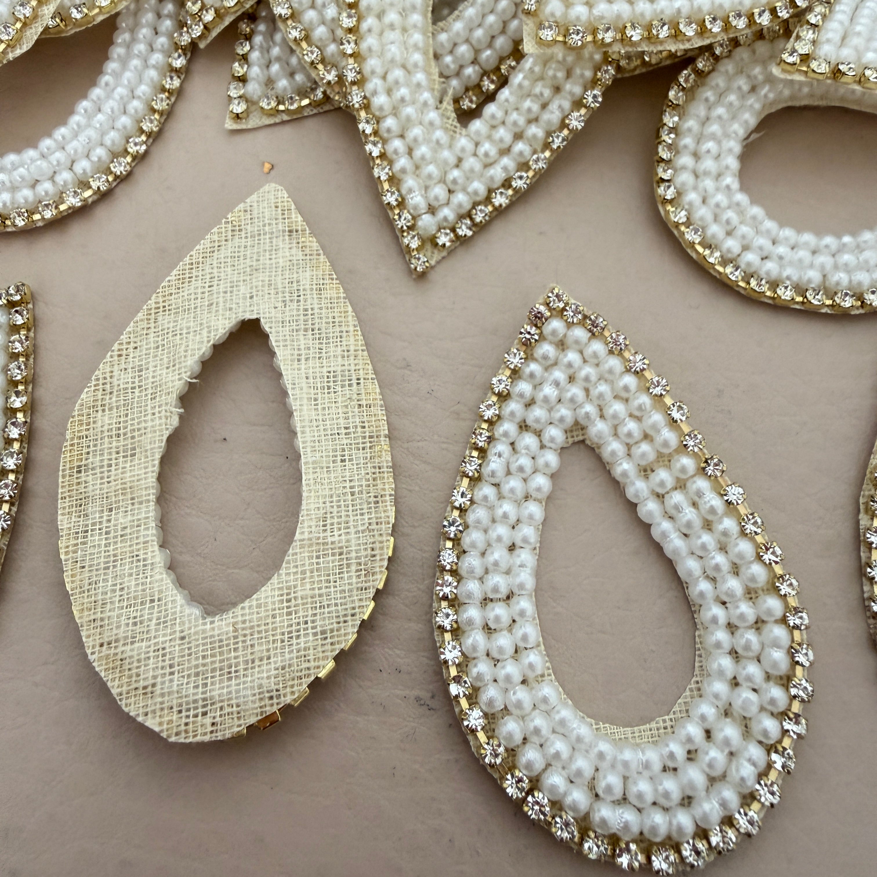 Elegant Pearl & Rhinestone Teardrop Outlines Handcrafted White Bead Appliques - Pack of 10