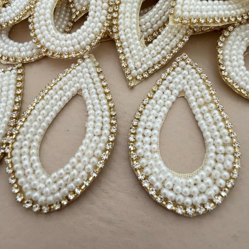 Elegant Pearl & Rhinestone Teardrop Outlines Handcrafted White Bead Appliques - Pack of 10