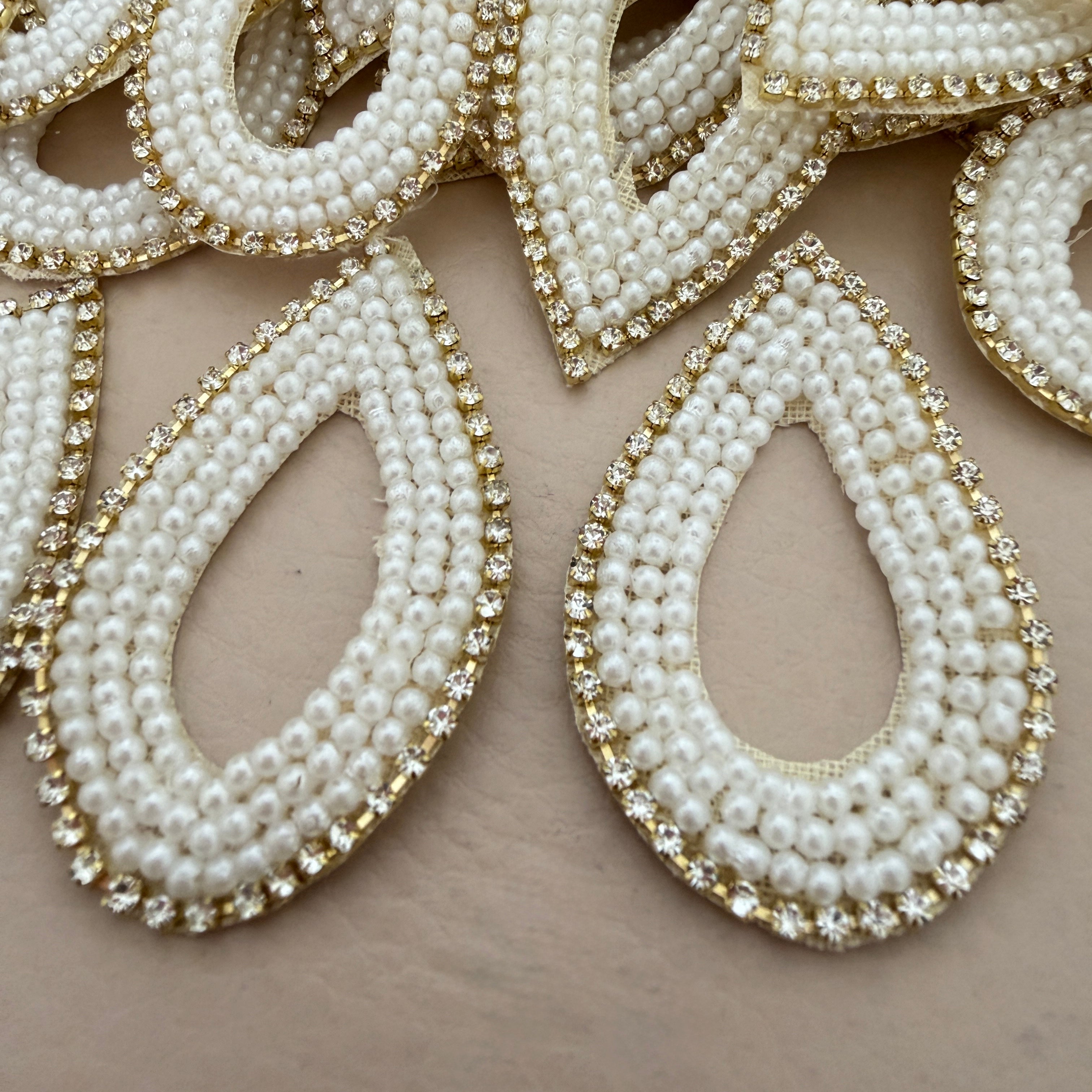 Elegant Pearl & Rhinestone Teardrop Outlines Handcrafted White Bead Appliques - Pack of 10