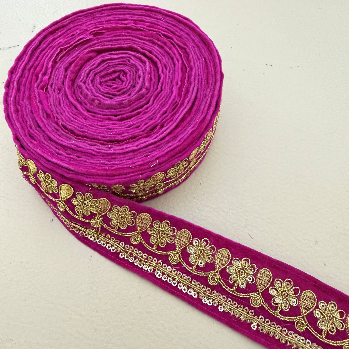 Rani Pink Velvet Gold Zari Floral Lace Trim – 9 Yards Roll