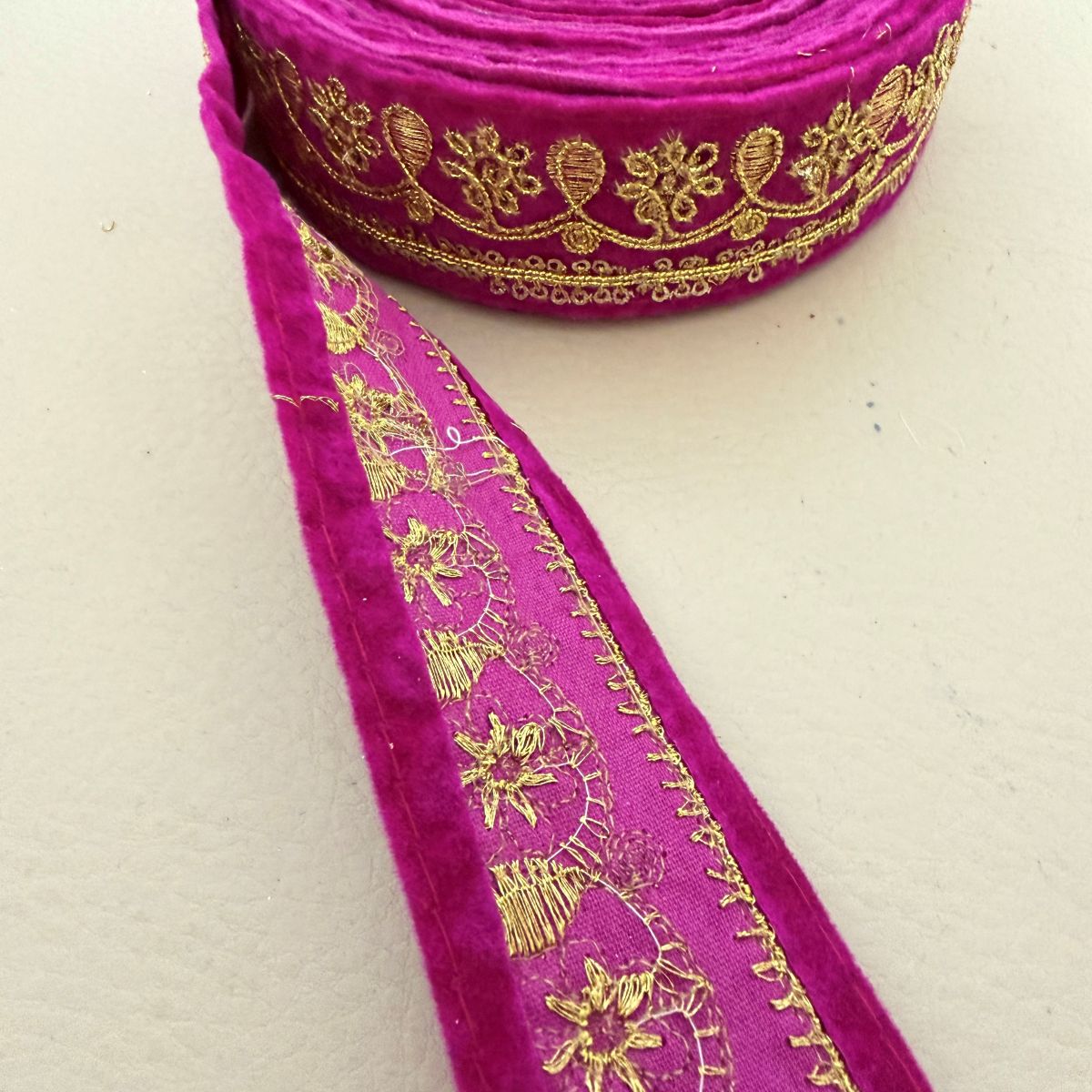 Rani Pink Velvet Gold Zari Floral Lace Trim – 9 Yards Roll