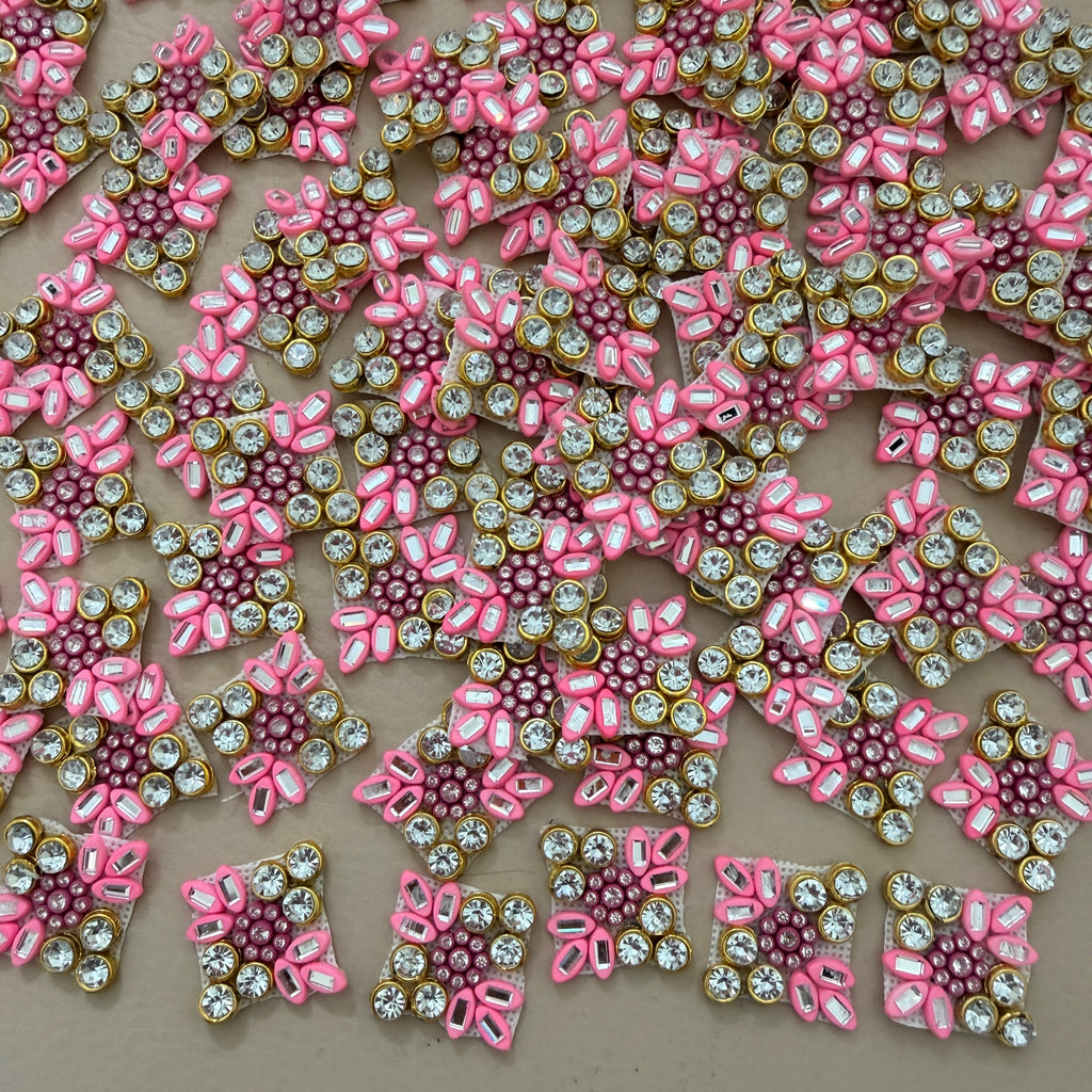 Pink Square Floral Rhinestone Appliqué Patches – Pack of 25
