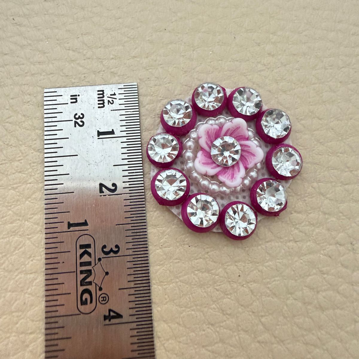 Group of pink flower center rhinestone appliques