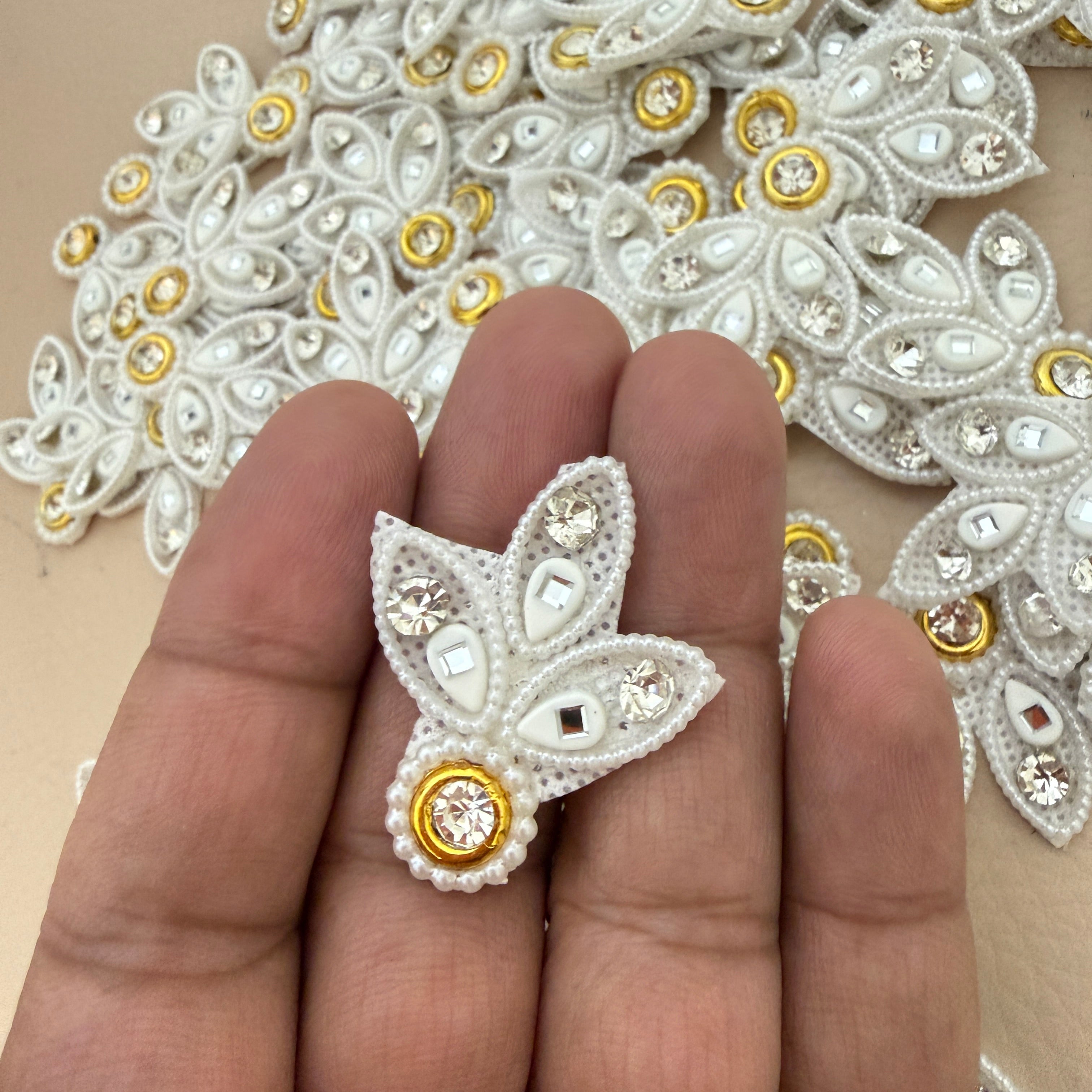 White Pearl & Crystal Leaf Motif Rhinestone Applique Patch – Pack of 25