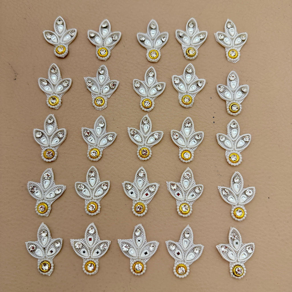 White Pearl & Crystal Leaf Motif Rhinestone Applique Patch – Pack of 25