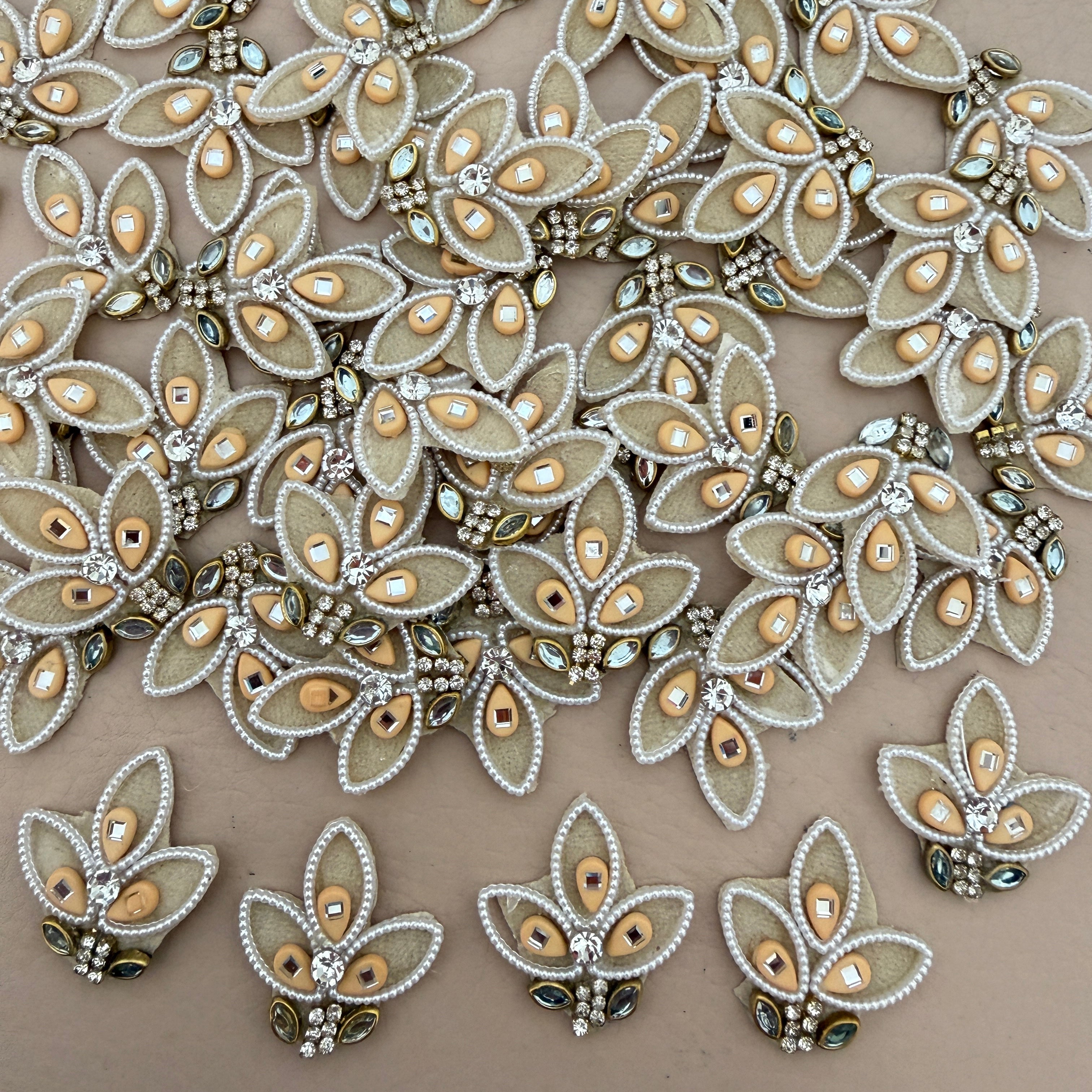 Ivory Leaf Patch Bouquet Pearl Rhinestone Applique – Pack of 25