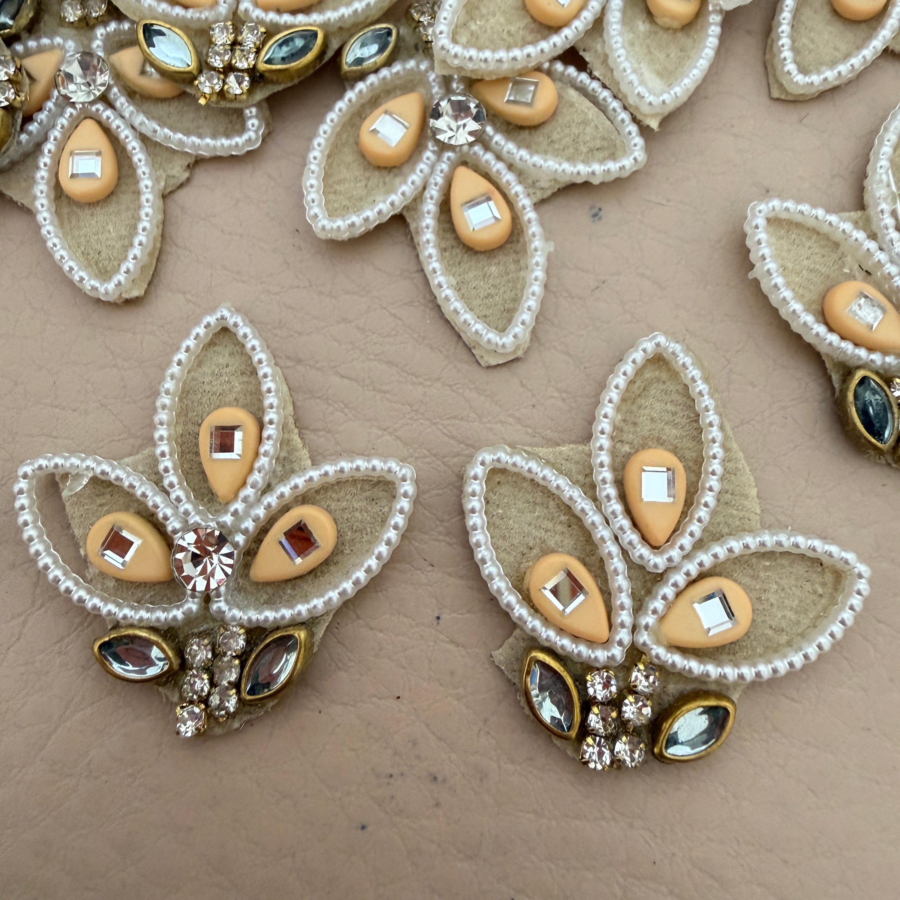 Ivory Leaf Patch Bouquet Pearl Rhinestone Applique – Pack of 25