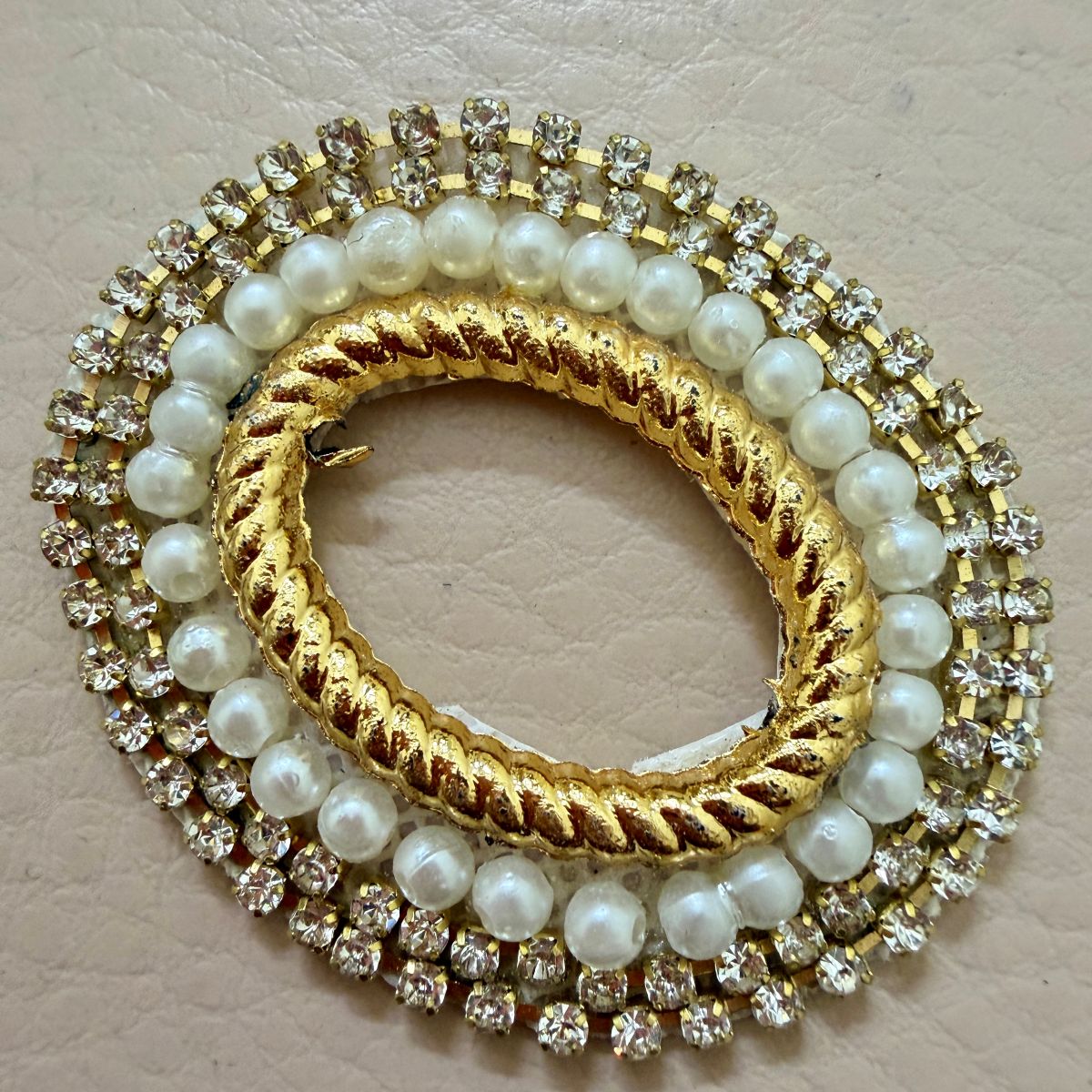 Oval Pearl & Rhinestone Embellishment Patch- pack of 10