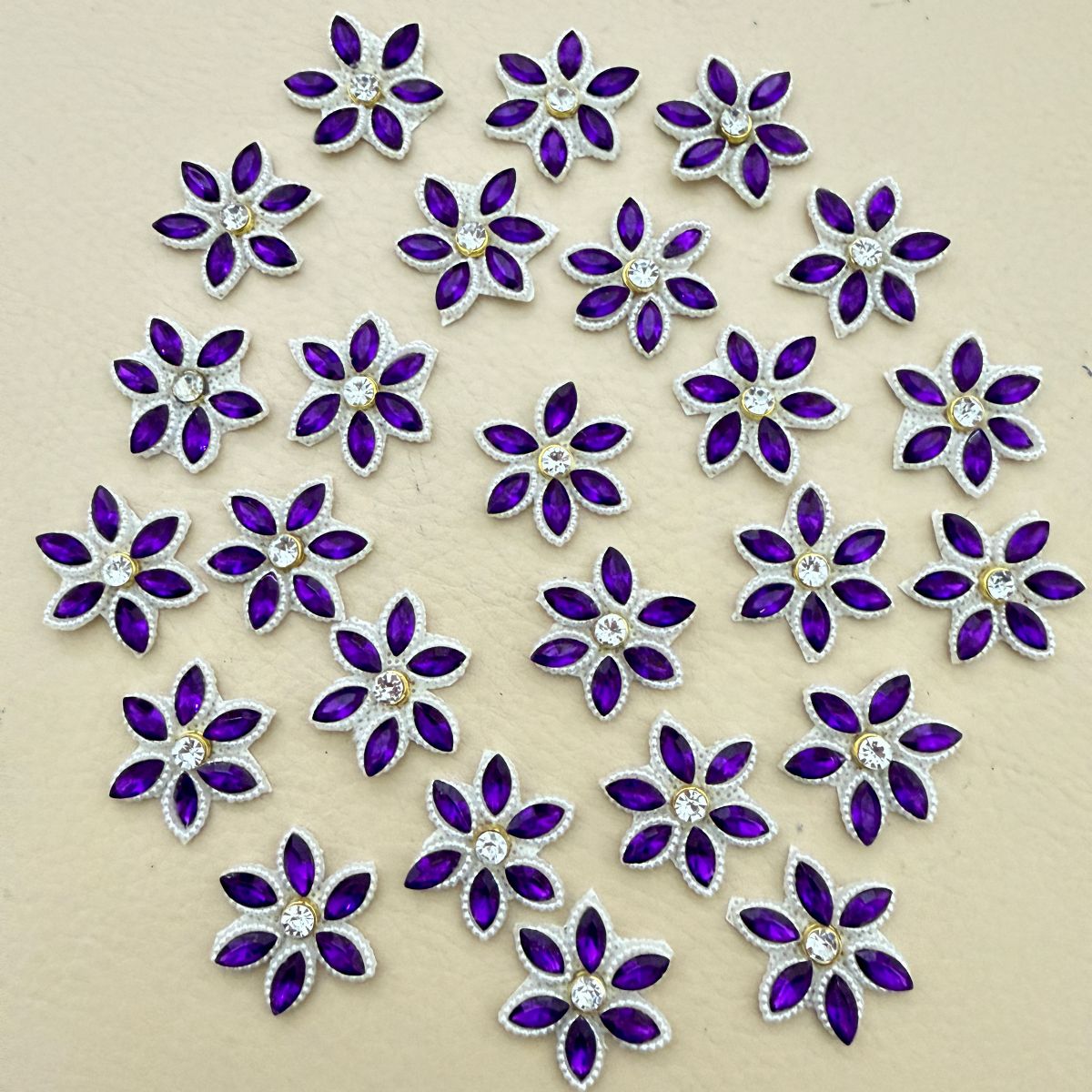 Purple Floral Applique handmade Sew on Patch – Pack of 25