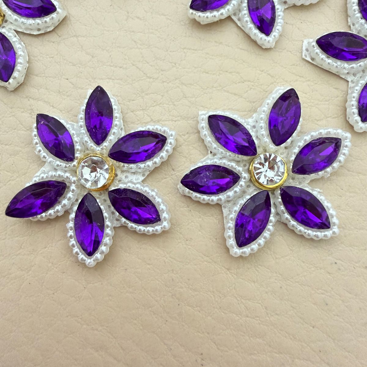 Purple Floral Applique handmade Sew on Patch – Pack of 25