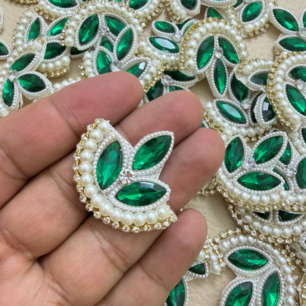 Emerald Green Crystal Fan Patch – Pearl & Rhinestone Embellishment