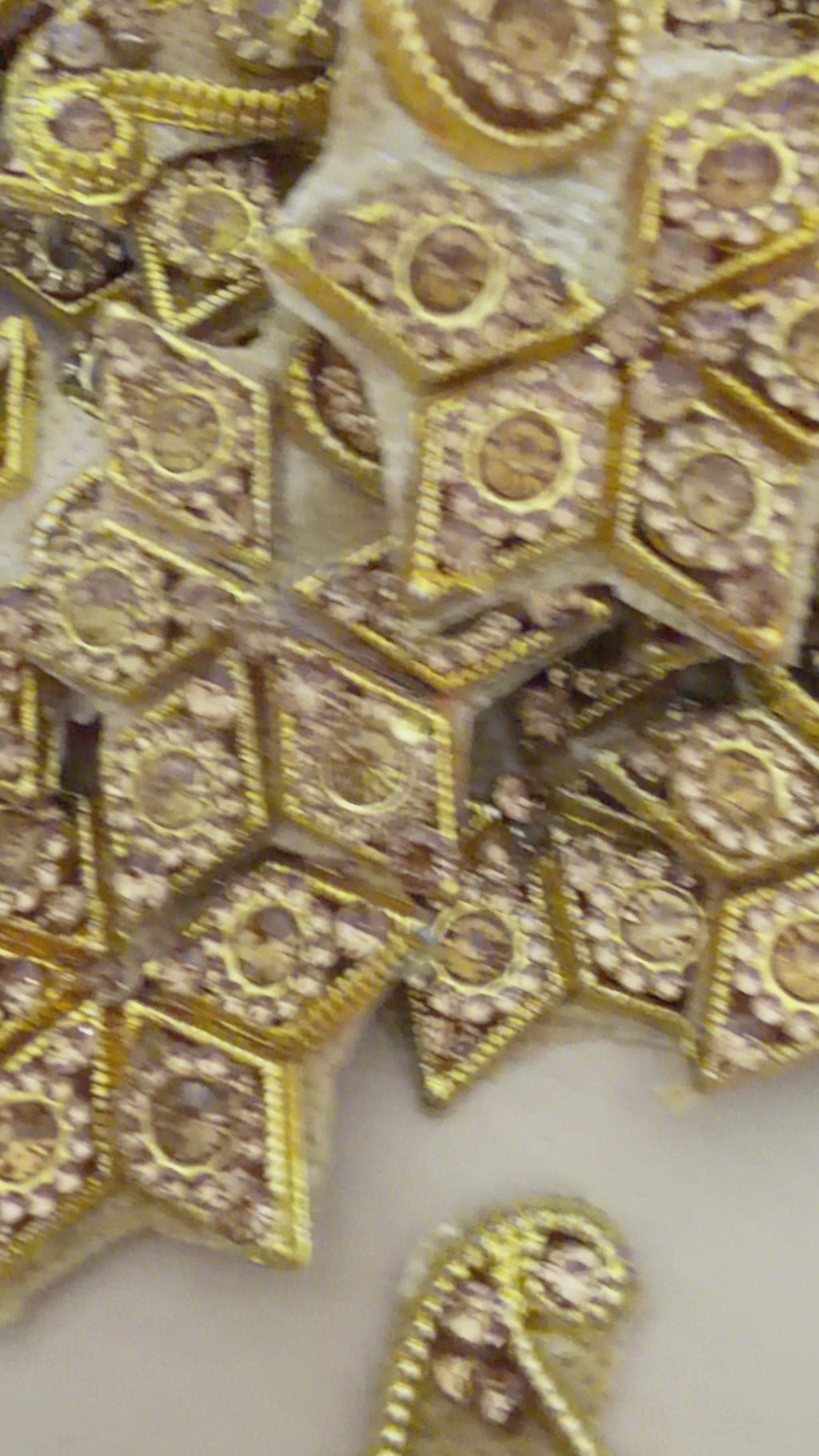 Gold Paisley Star Patches 5.5cm Handcrafted Rhinestone Appliques - 10 Pcs